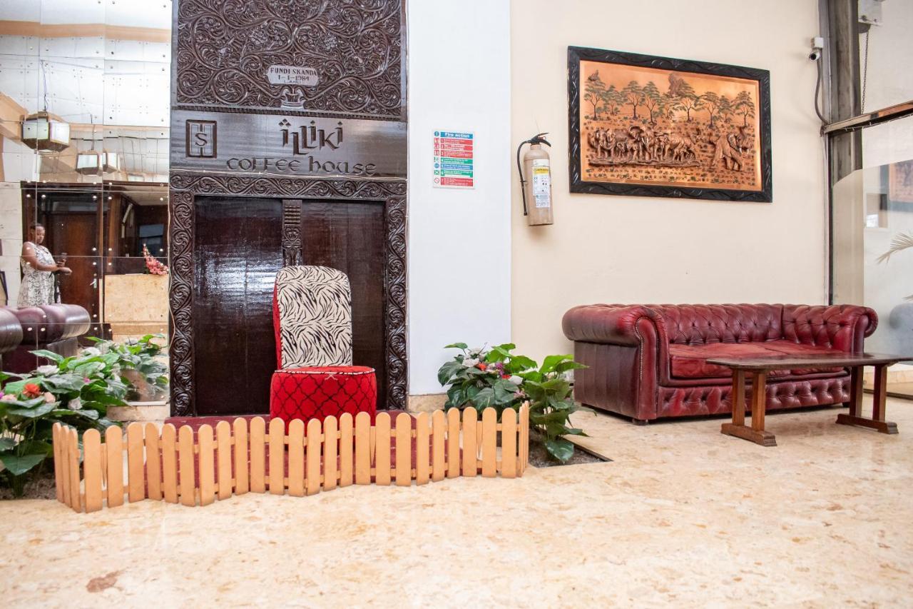 Ambassadeur Hotel Найроби Екстериор снимка