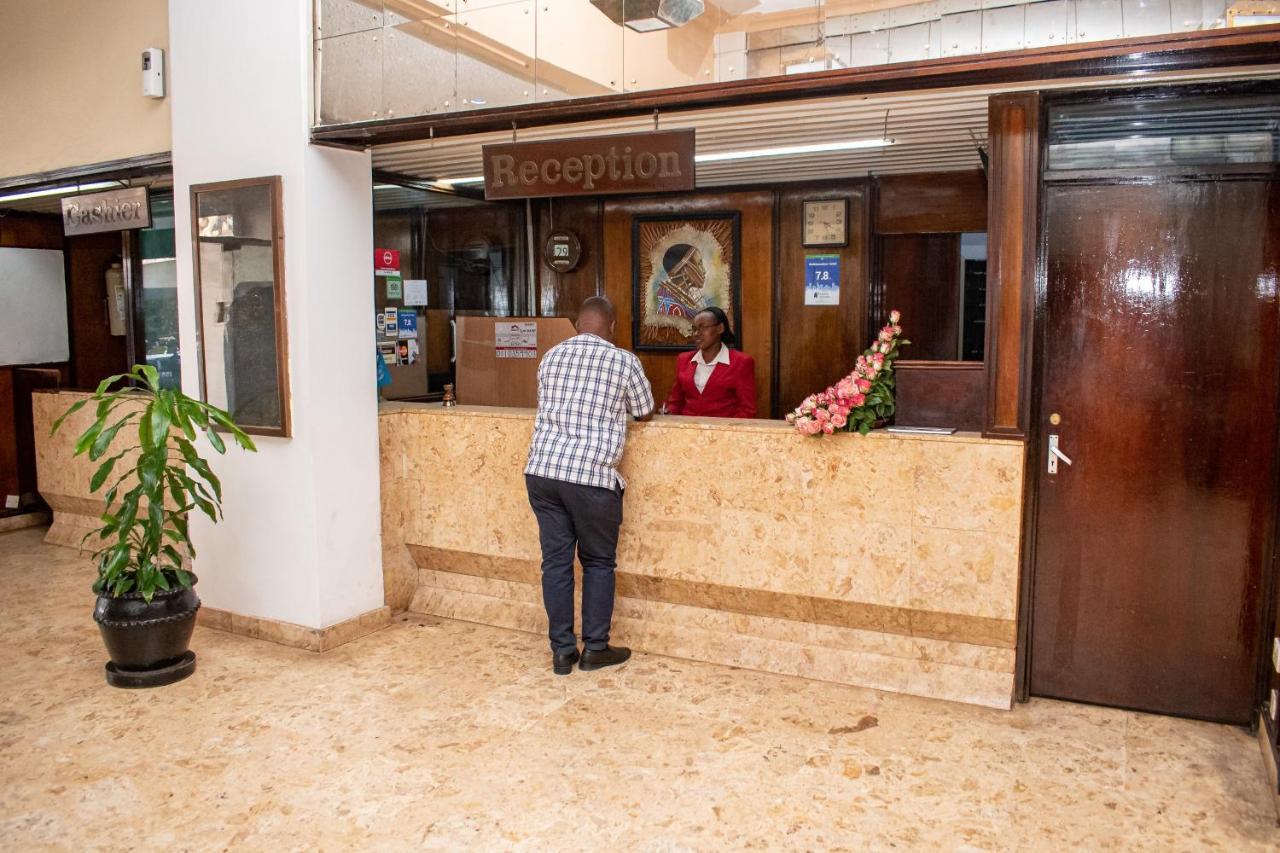Ambassadeur Hotel Найроби Екстериор снимка