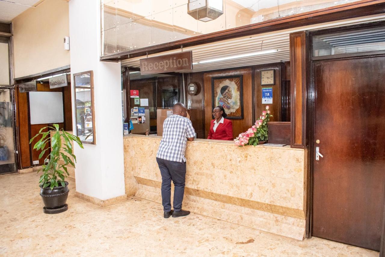Ambassadeur Hotel Найроби Екстериор снимка