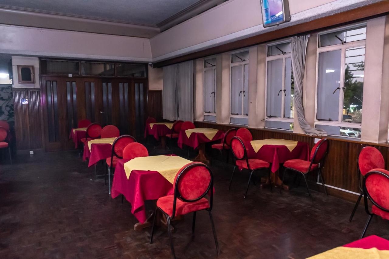 Ambassadeur Hotel Найроби Екстериор снимка
